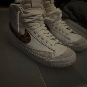 NIKE LEOPARD BLAZER SNEAKERS
